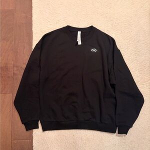 ALO Yoga Men's Classic Black Crewneck Sweater